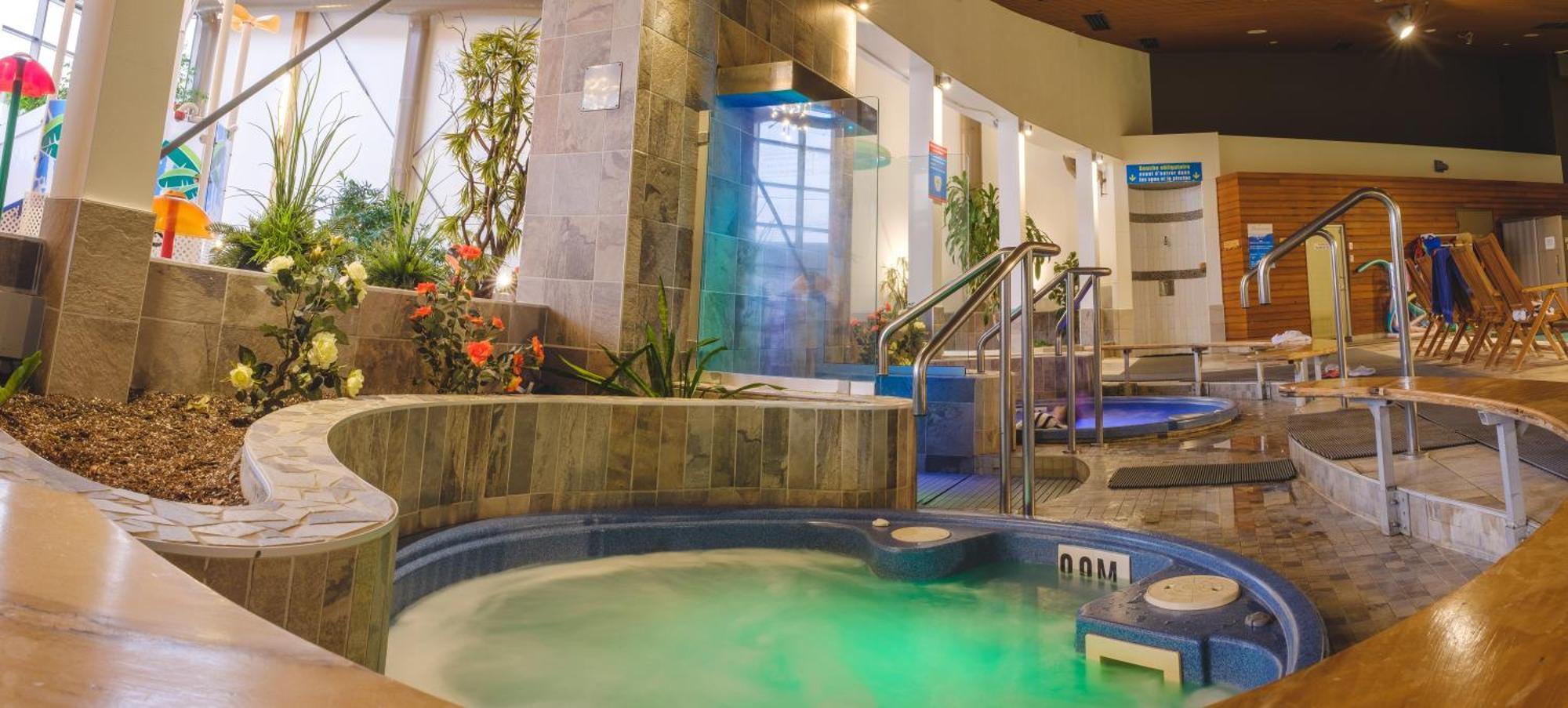 Hotel Le Montagnais Chicoutimi Exteriör bild