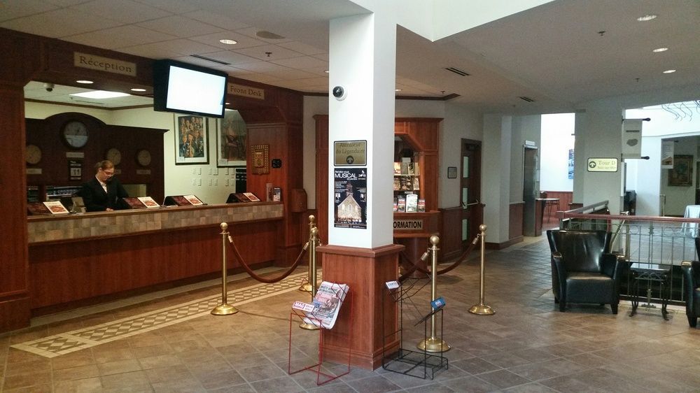 Hotel Le Montagnais Chicoutimi Exteriör bild