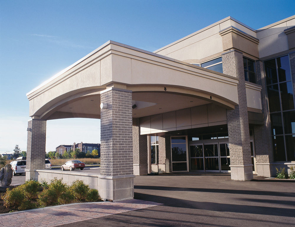 Hotel Le Montagnais Chicoutimi Exteriör bild